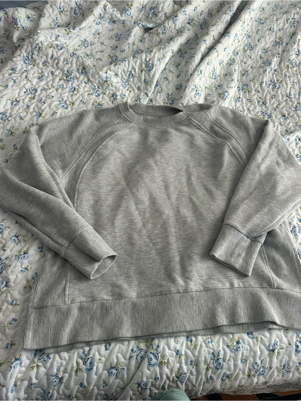 Danskin Light Gray Crewneck Sweatshirt
